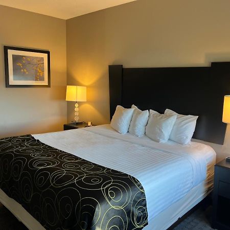 Okoboji Inn & Suites Milford エクステリア 写真