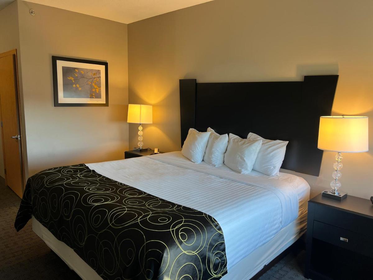 Okoboji Inn & Suites Milford エクステリア 写真