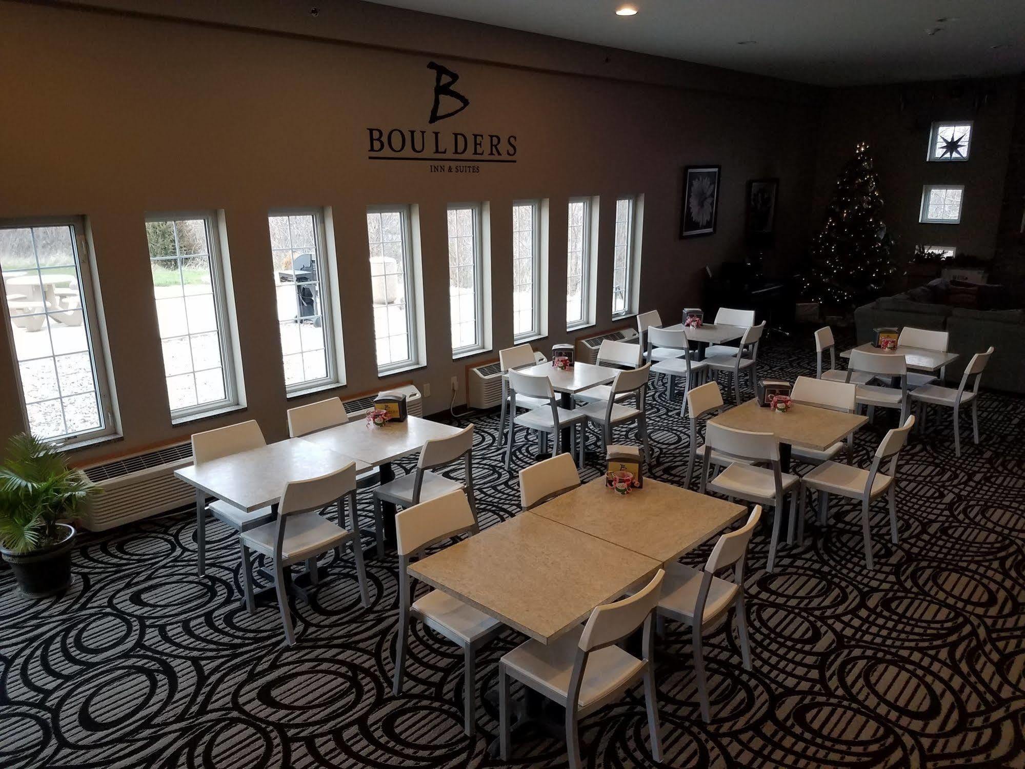 Okoboji Inn & Suites Milford エクステリア 写真