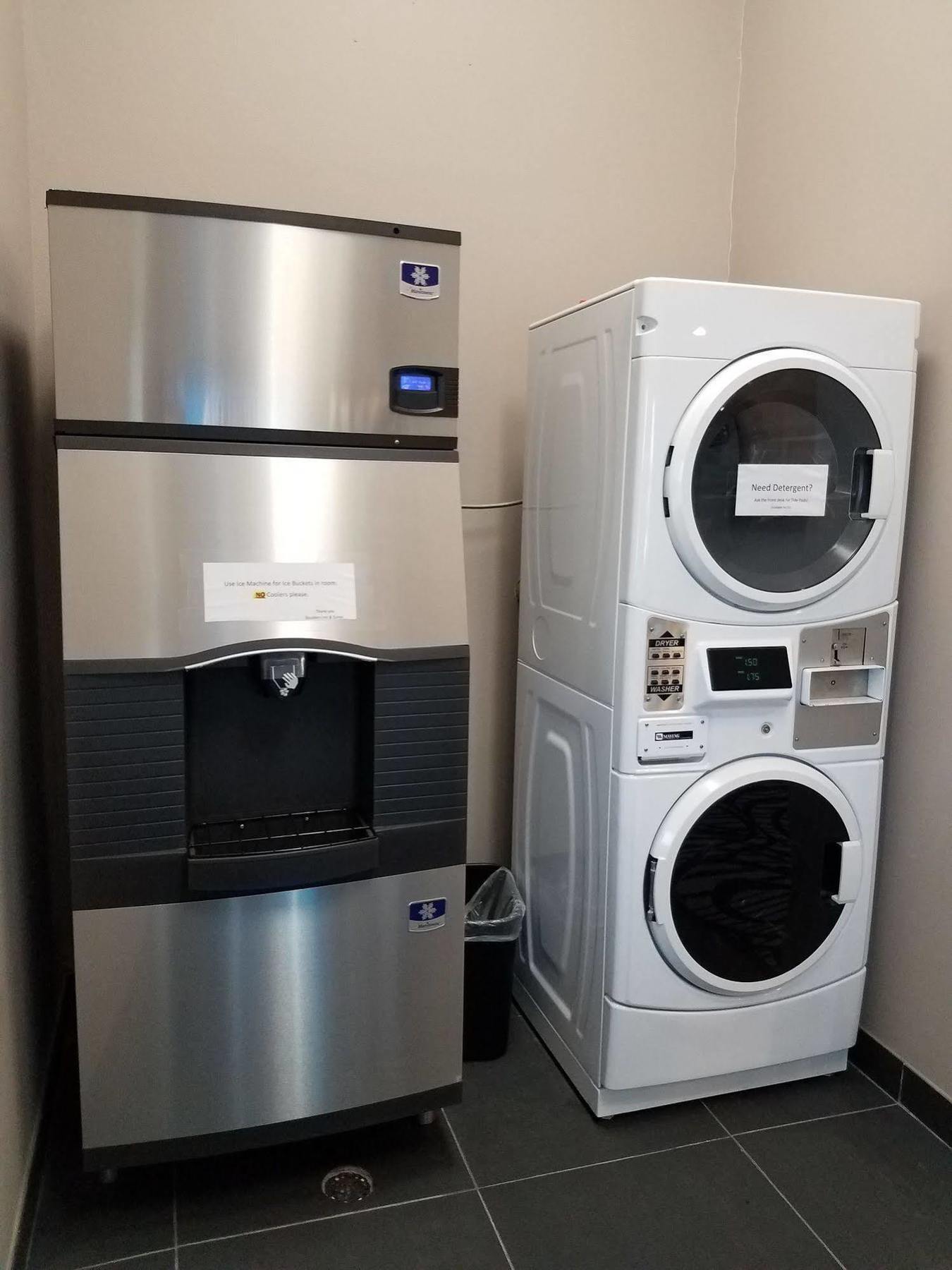 Okoboji Inn & Suites Milford エクステリア 写真