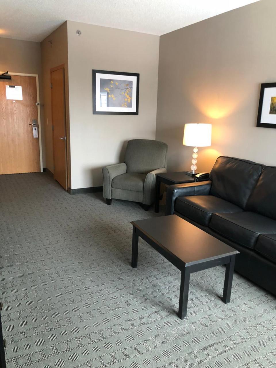 Okoboji Inn & Suites Milford エクステリア 写真